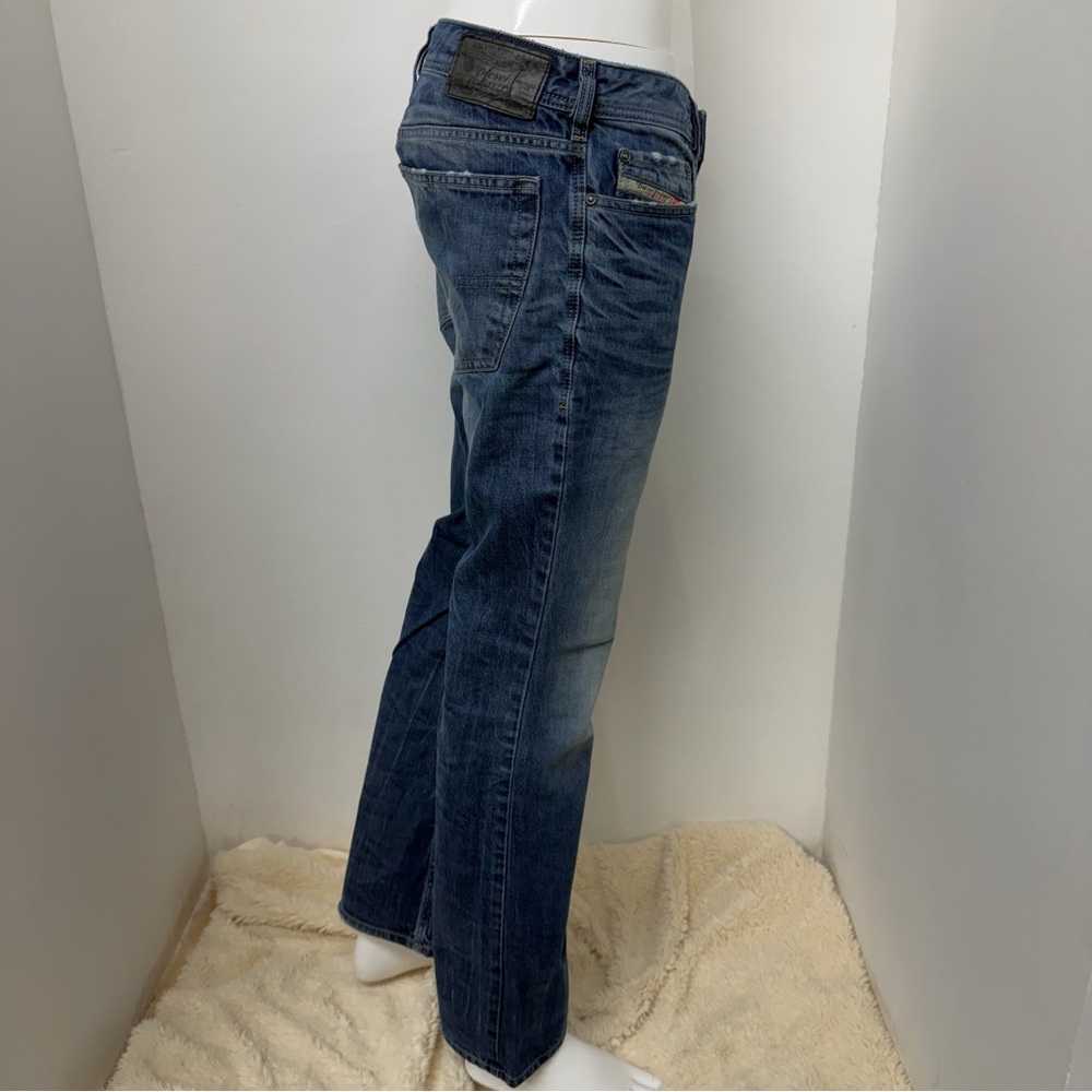 Diesel Vint. Zathan Regular Bootcut Medium Wash Distressed Made in Italy Size 33 - Picture 3 of 15